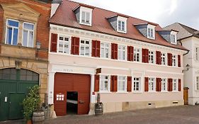 Weinreich, Gaestezimmer & Weinstube